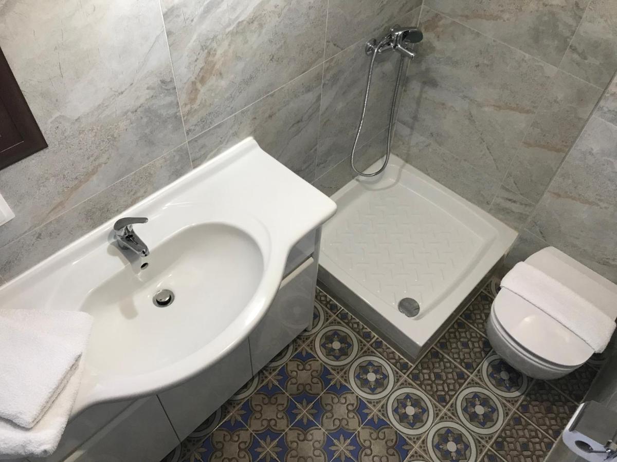 Giorgos Apartments Square Неа-Врасна Екстер'єр фото