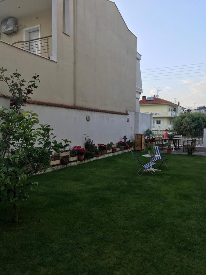 Giorgos Apartments Square Неа-Врасна Екстер'єр фото