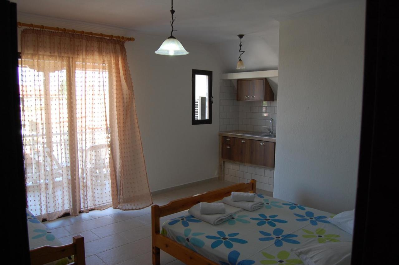 Giorgos Apartments Square Неа-Врасна Екстер'єр фото