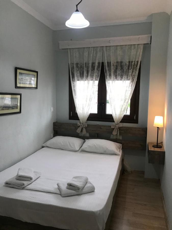 Giorgos Apartments Square Неа-Врасна Екстер'єр фото