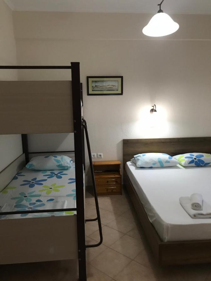 Giorgos Apartments Square Неа-Врасна Екстер'єр фото