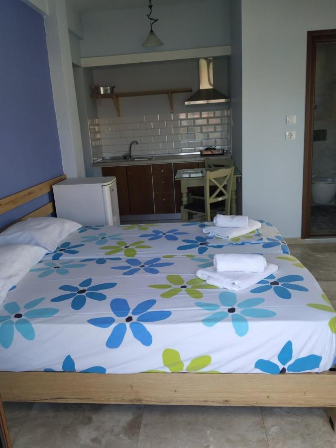 Giorgos Apartments Square Неа-Врасна Екстер'єр фото